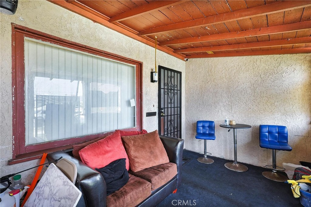 Property Photo: 856 E 115th Street CA 90059