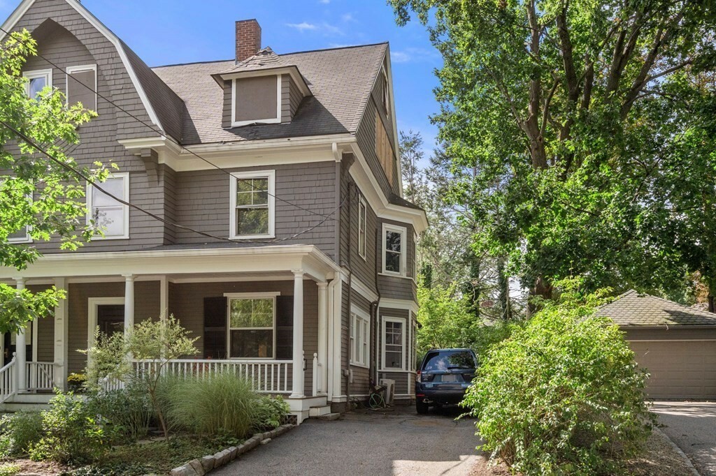 Property Photo: 18 Lexington Ave 18 MA 02138