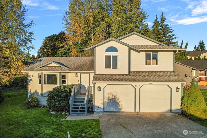 6917 54th Place NE  Marysville WA 98270 photo