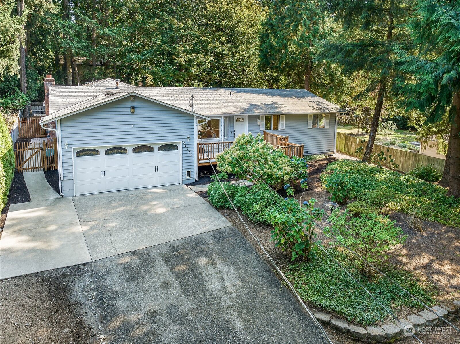 Property Photo:  24121 6th Place W  WA 98021 