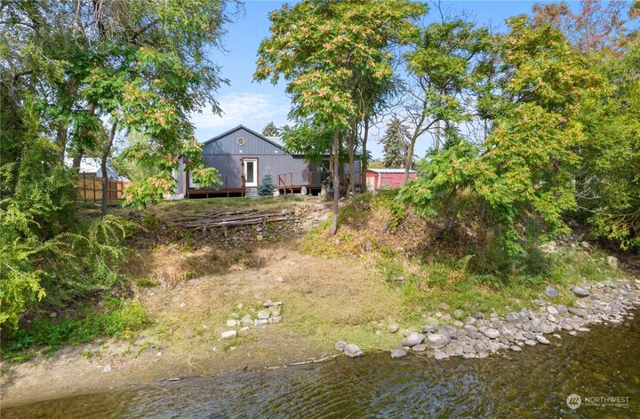 Property Photo: 1181 1st Avenue S WA 98840