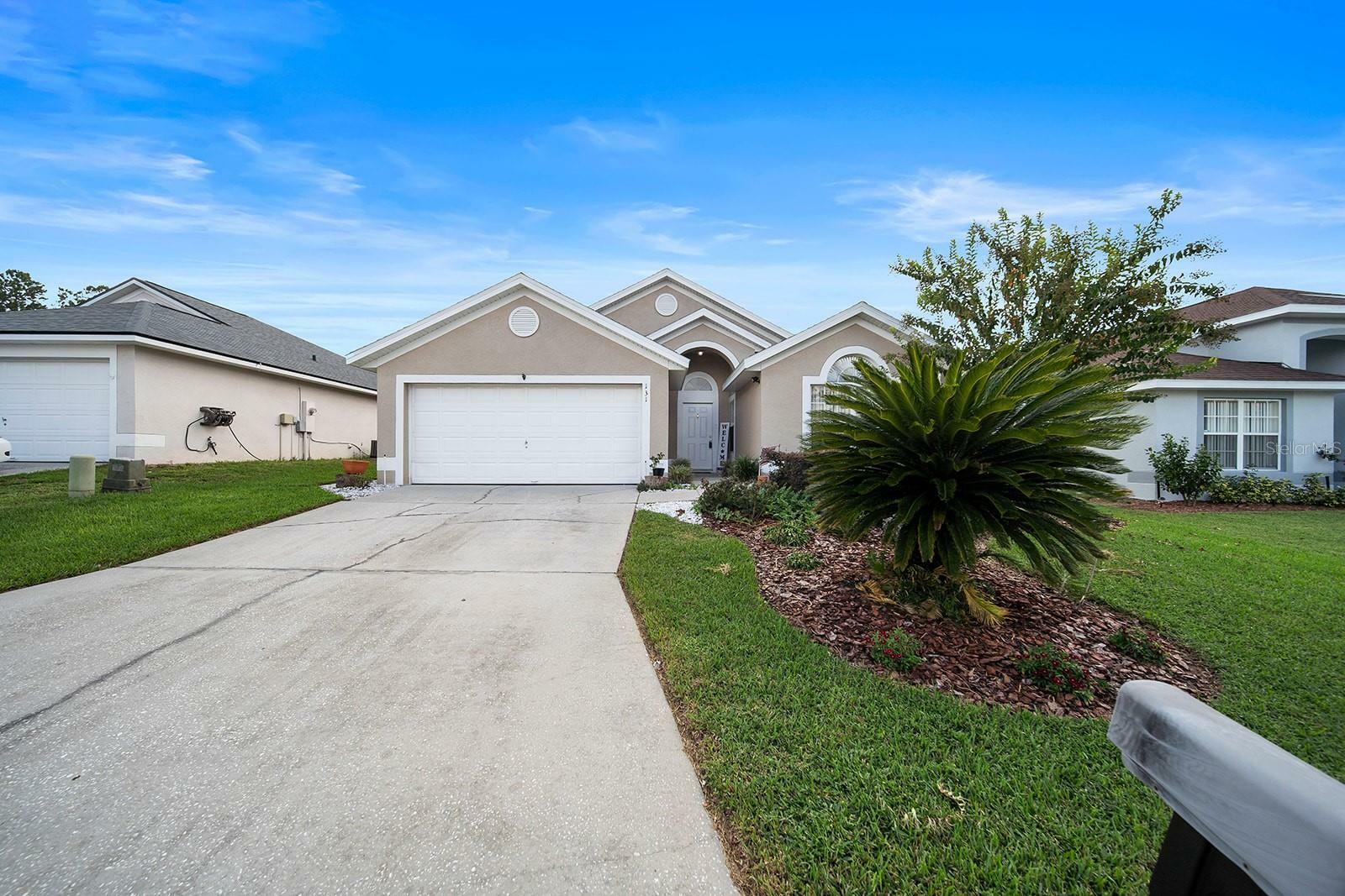 Property Photo:  131 Hillside Drive  FL 33897 