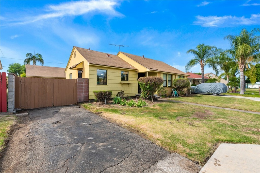 Property Photo:  9314 Homestead Street  CA 90660 