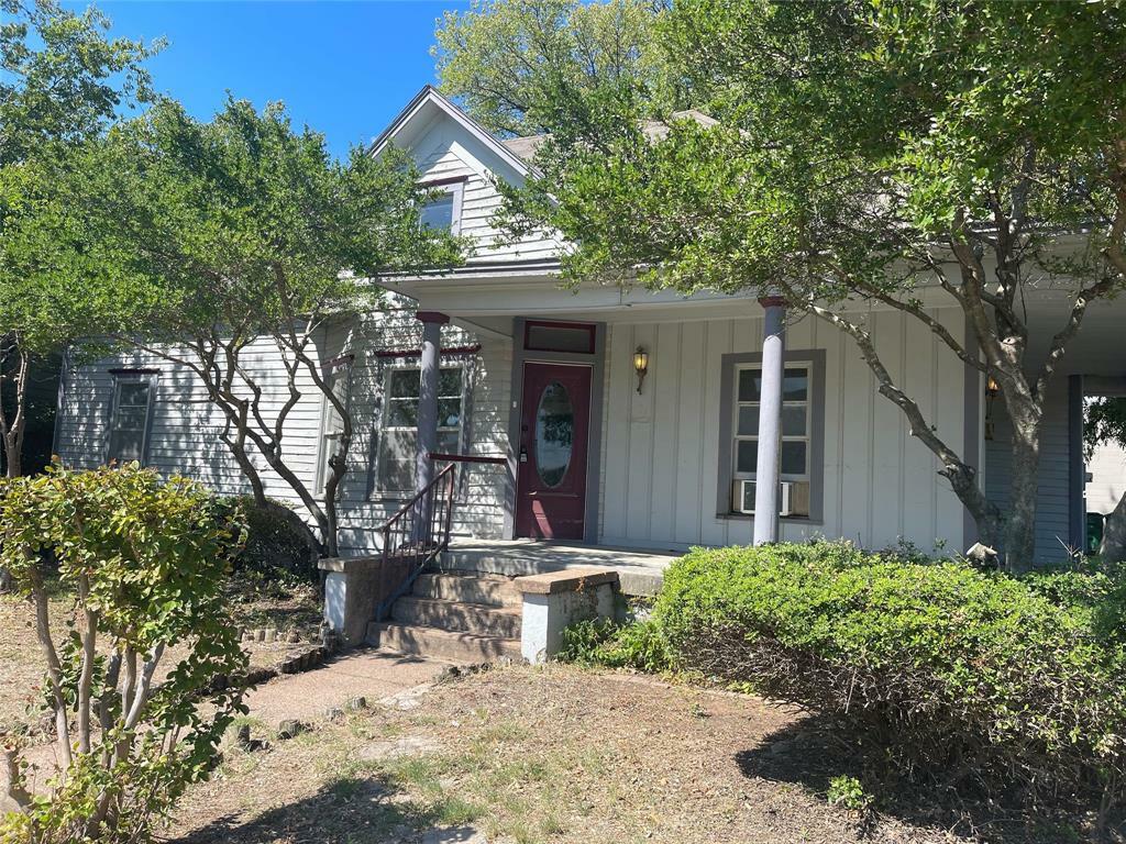 Property Photo:  116 E Pecan Street  TX 76230 