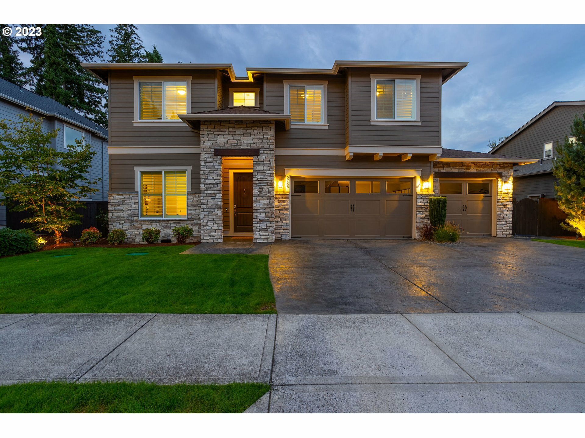 Property Photo:  5785 NW Hood Loop  WA 98607 