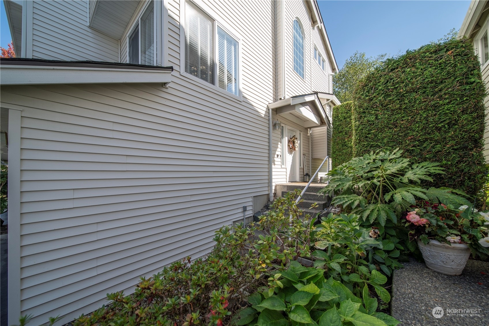 Property Photo: 5500 Harbour Pointe Blvd N104 WA 98275