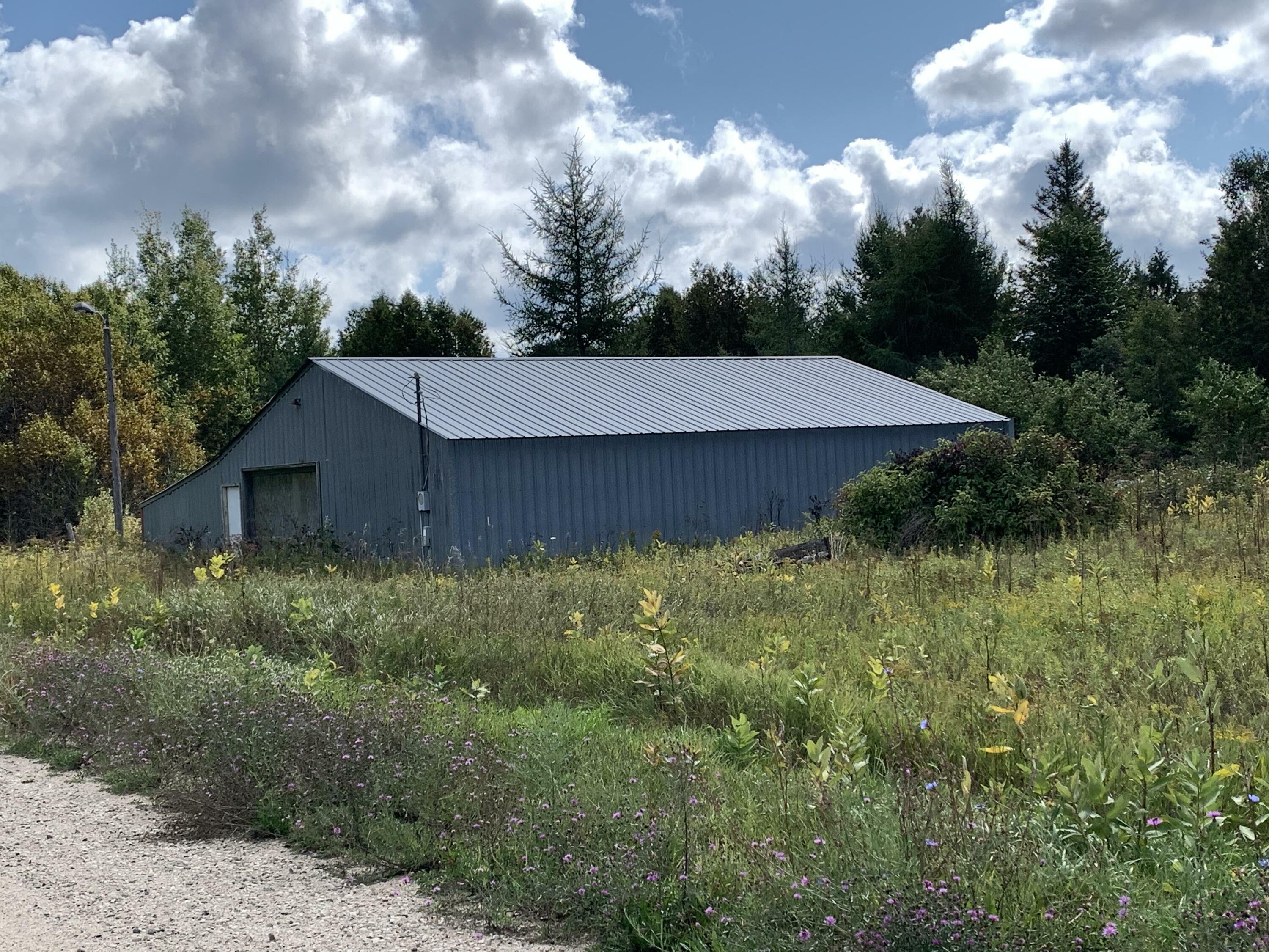 Property Photo:  1521 W Lavake Rd  MI 49760 