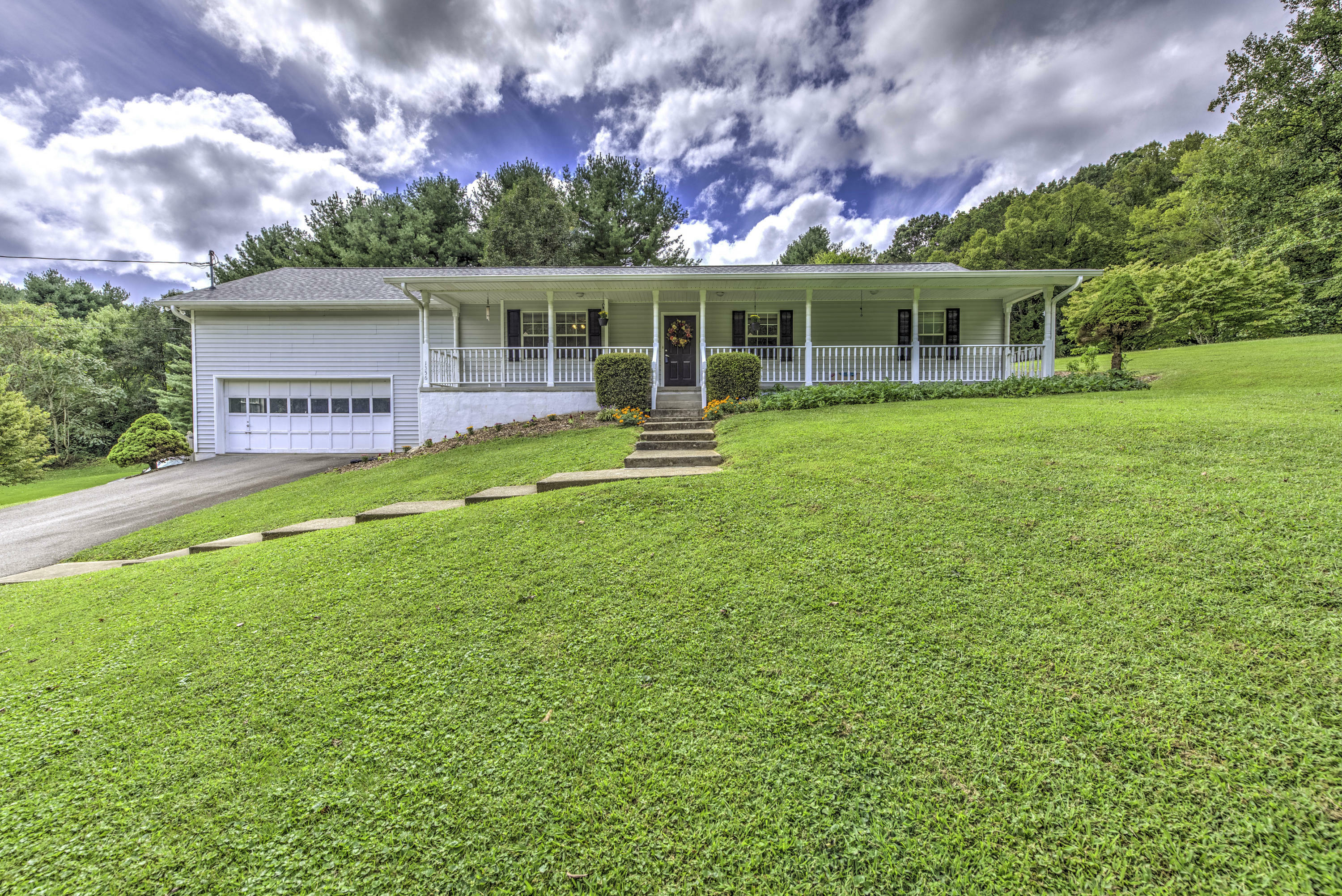 Property Photo:  1356 Laurel Rd  TN 37716 