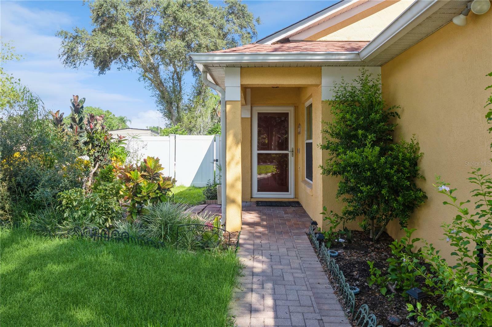 Property Photo: 13103 Jupiter Hills Court FL 32828