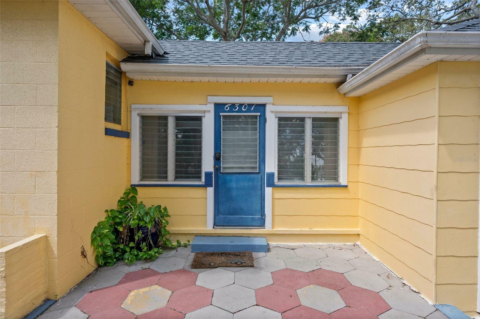 Property Photo:  6301 2nd Avenue S  FL 33707 