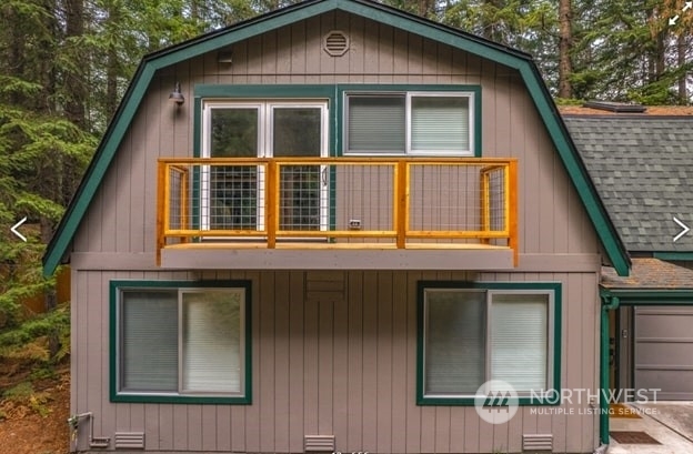 Property Photo: 16319 Alpine Drive E WA 98022