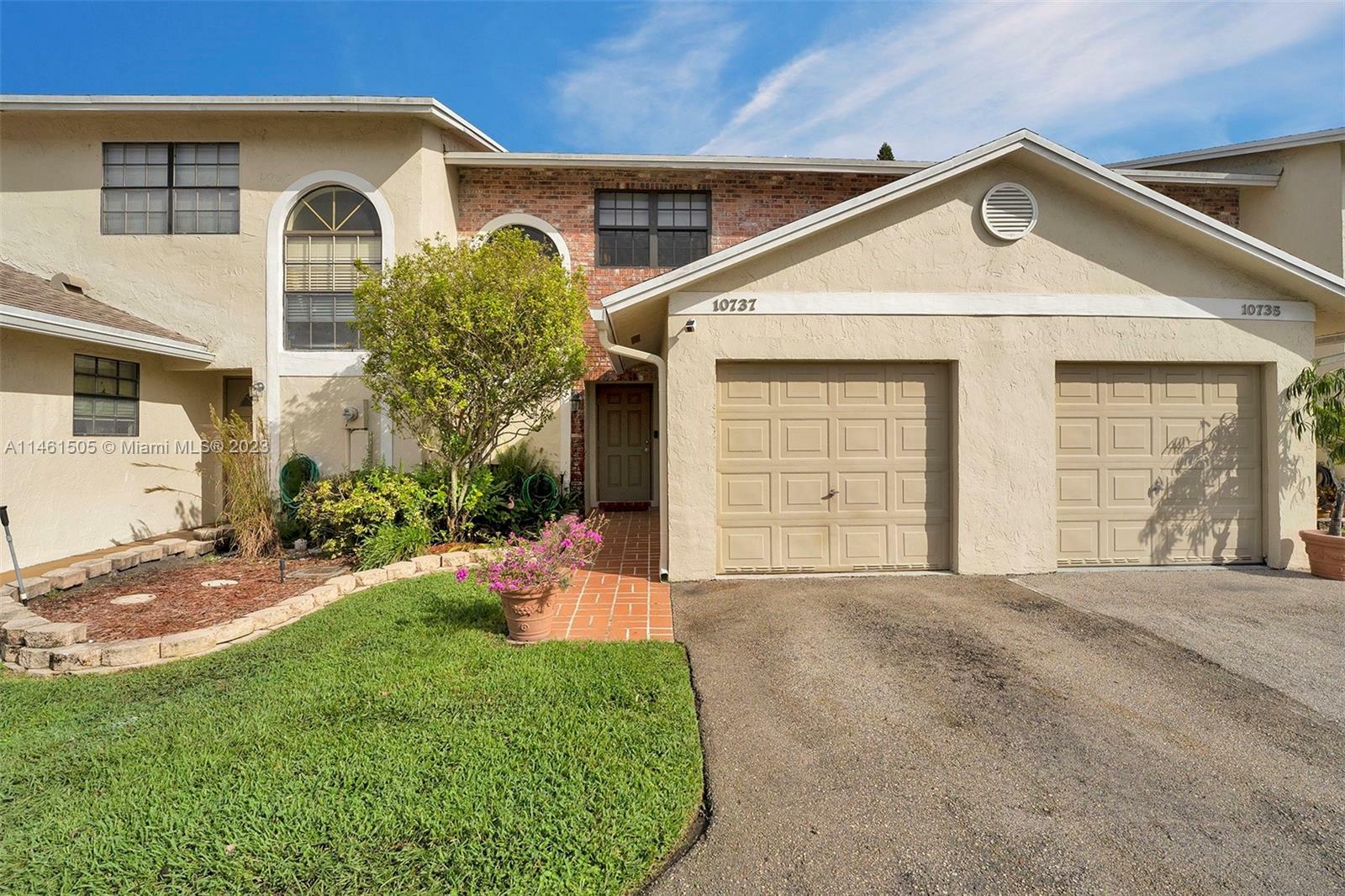 Property Photo: 10737 NW 11th St FL 33026