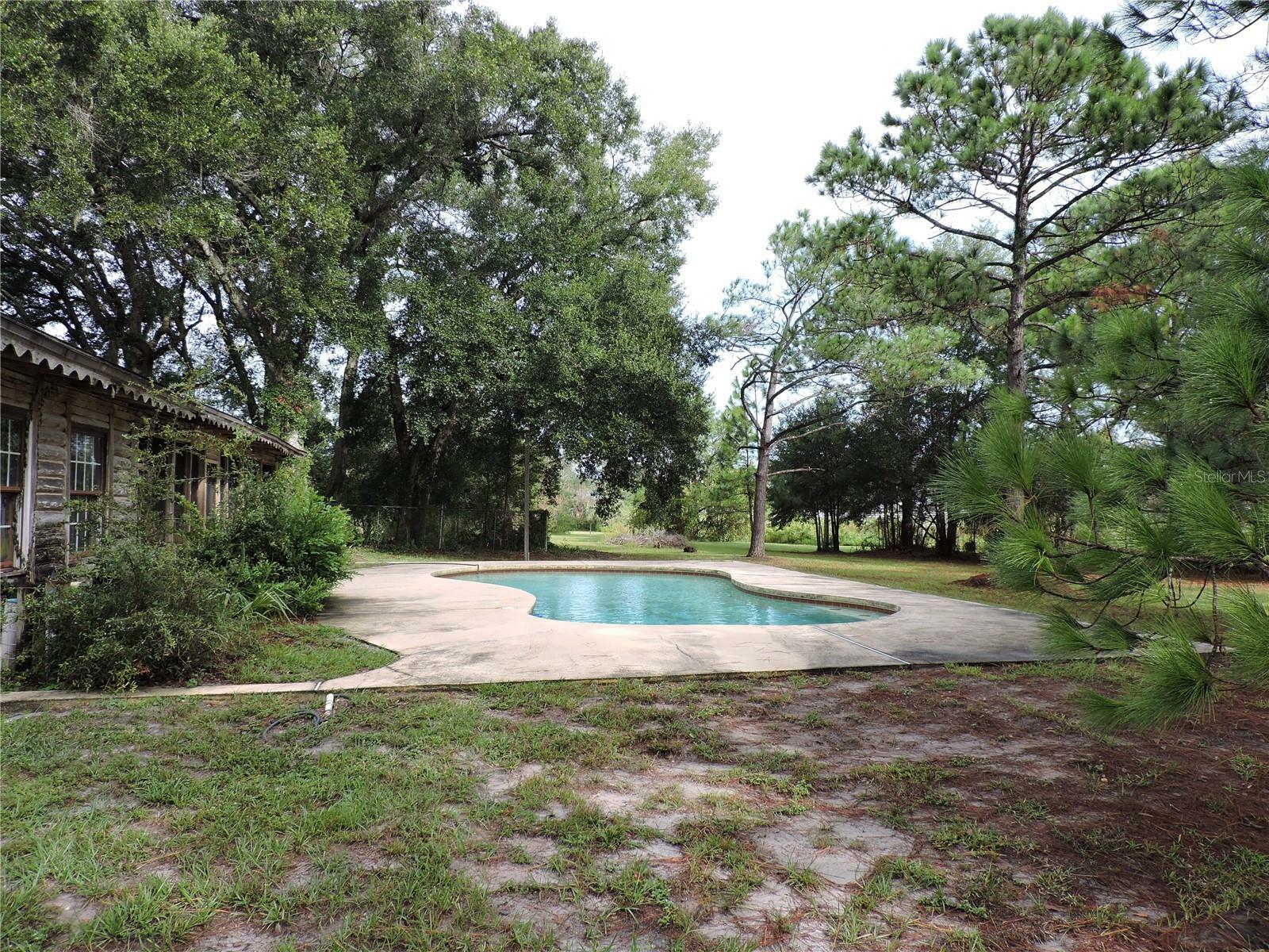 Property Photo:  403 Lazy Acres Lane  FL 32750 