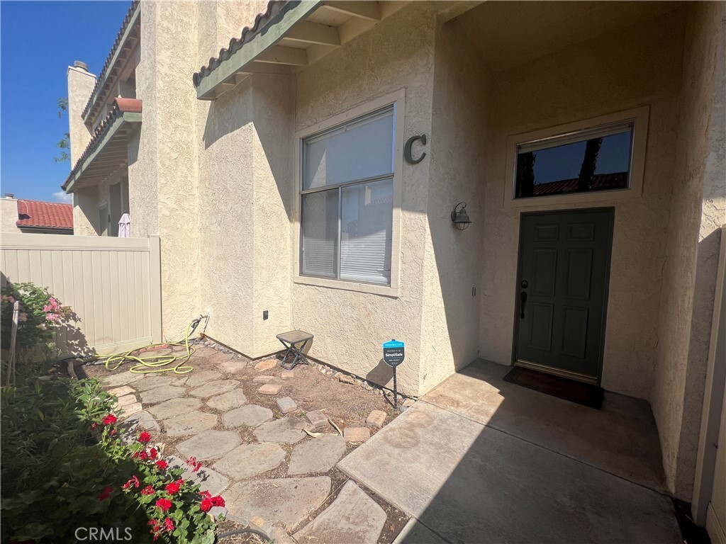 Property Photo:  91 Tennessee Street C  CA 92373 