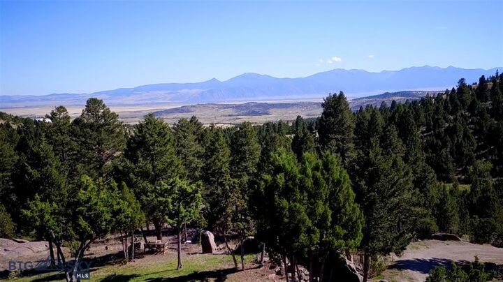 Property Photo: