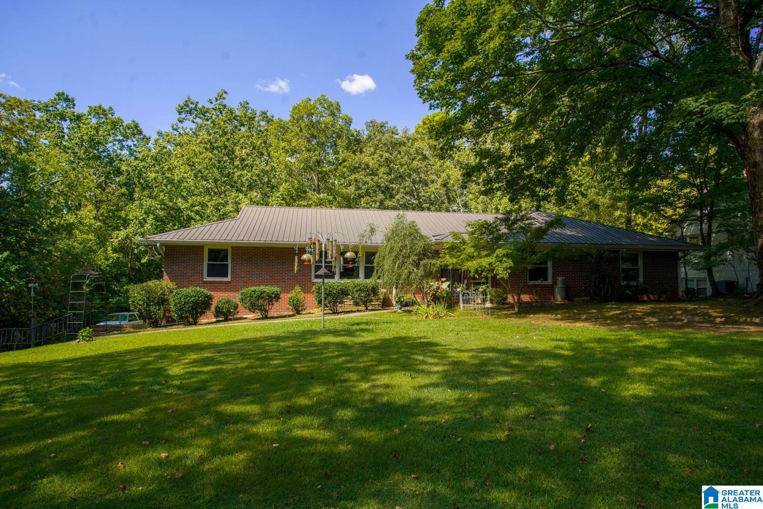 Property Photo:  300 Crestview Road  AL 36207 