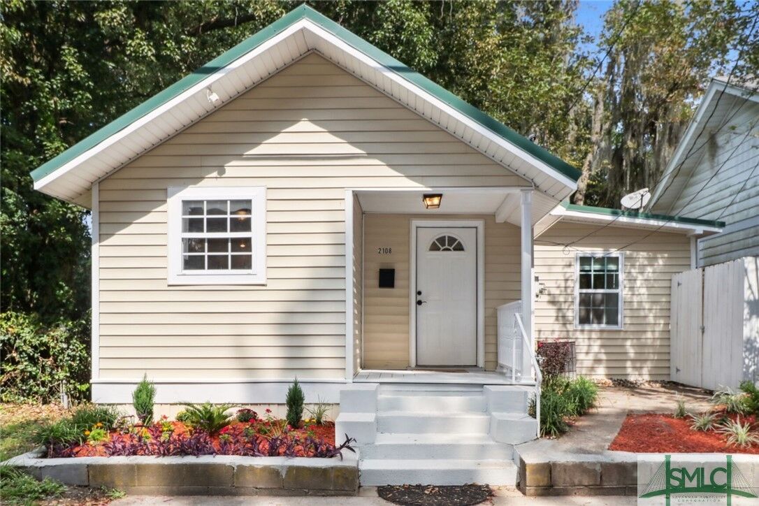 Property Photo:  2108 Tennessee Avenue  GA 31404 