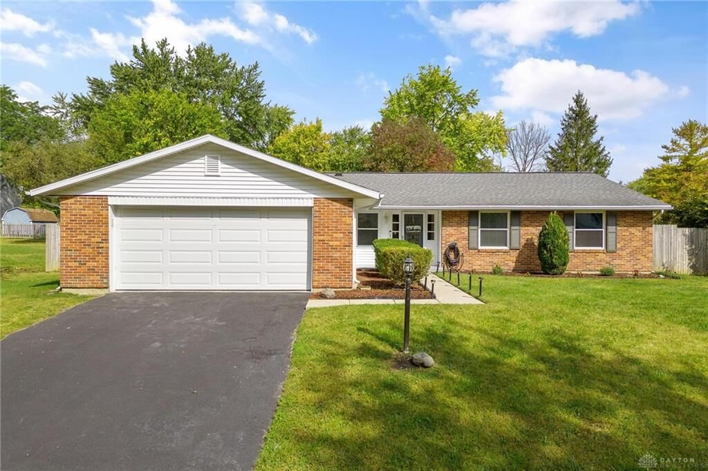 Property Photo: 4207 Crownwood Avenue OH 45415