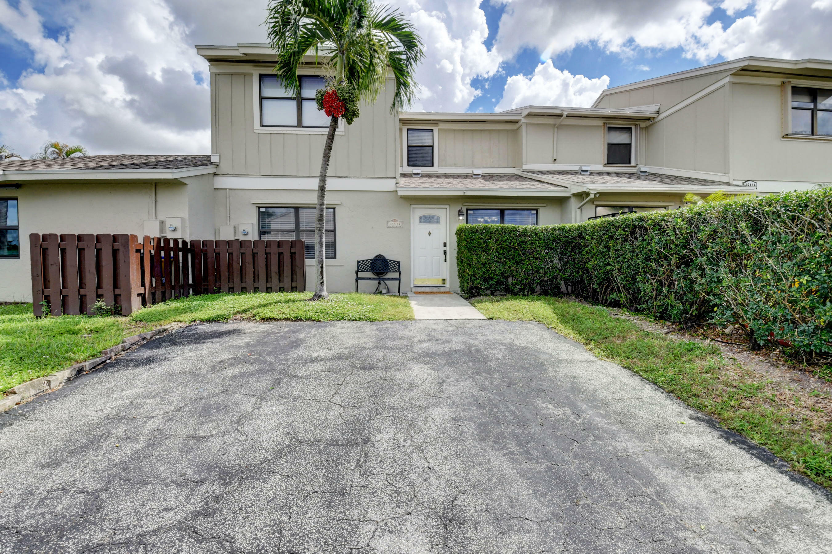 Property Photo:  16414 Straw Way  FL 33484 