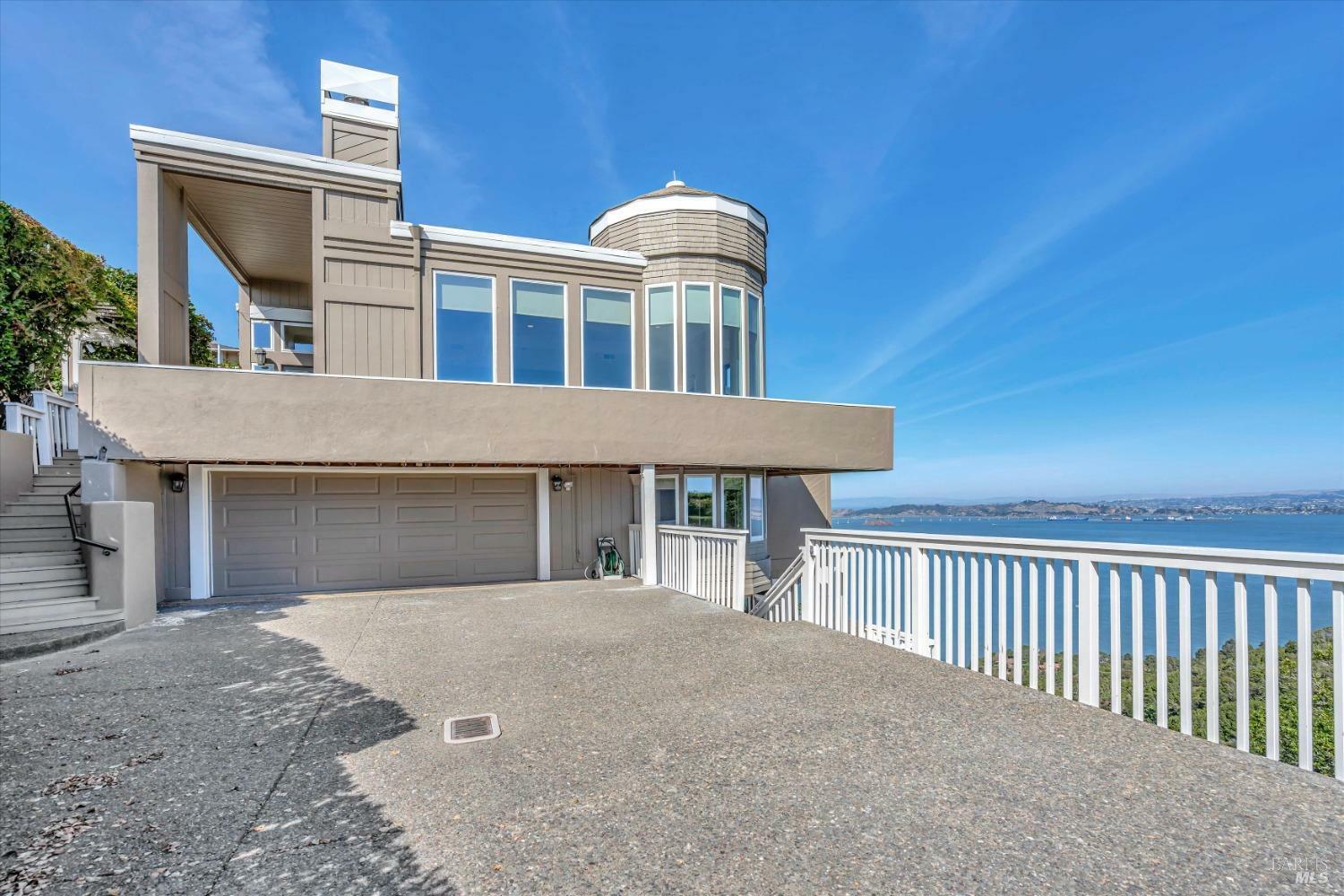 Property Photo: 100 Sugarloaf Drive CA 94920