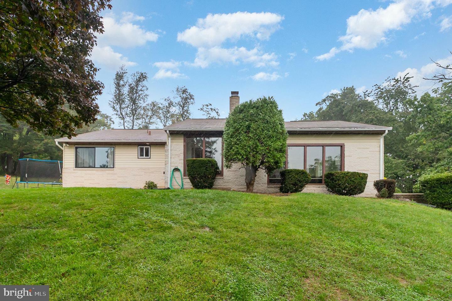 Property Photo:  4625 Mountain View Road  PA 17110 