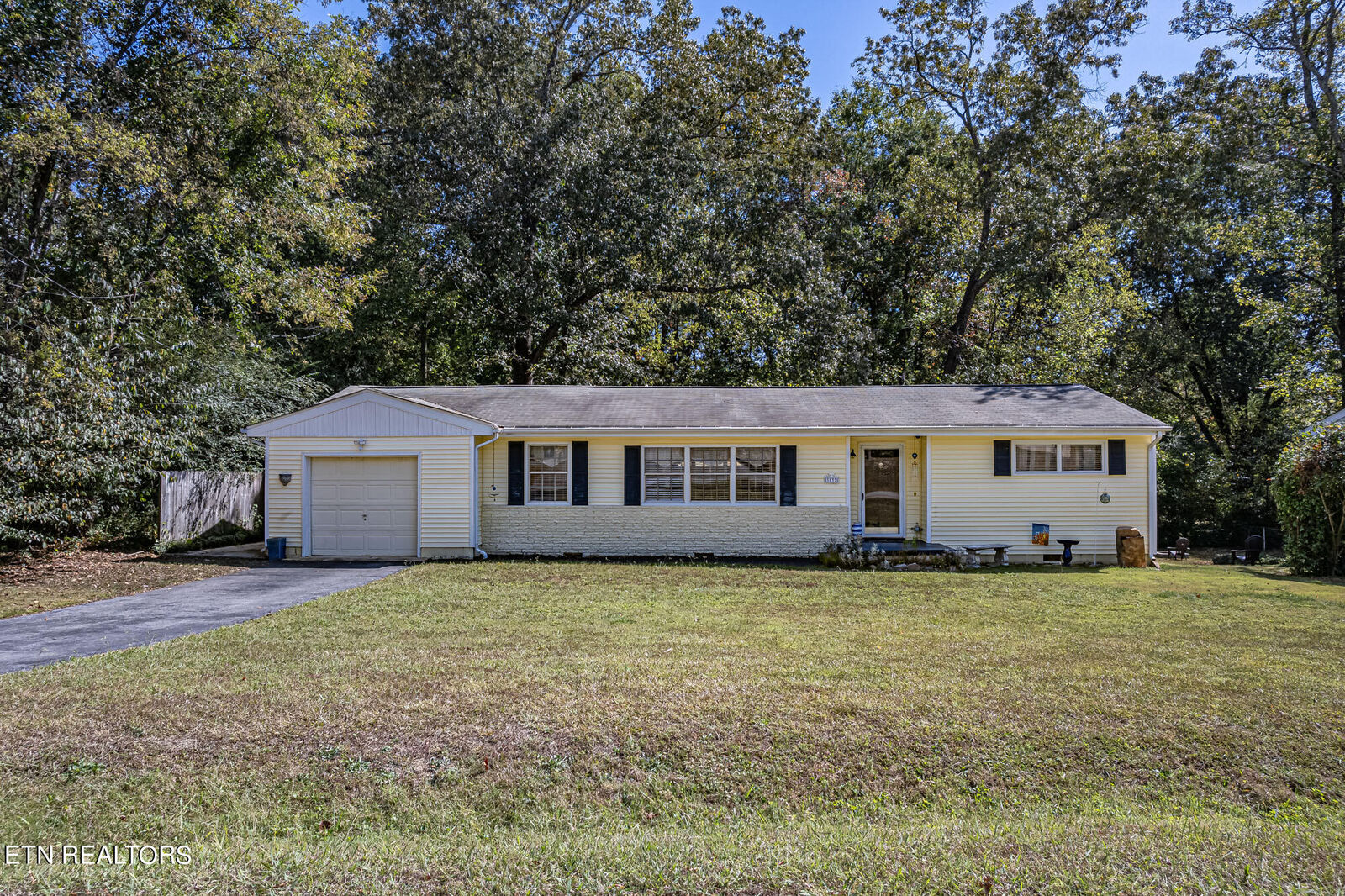 Property Photo:  3537 Shelby Circle  TN 37412 
