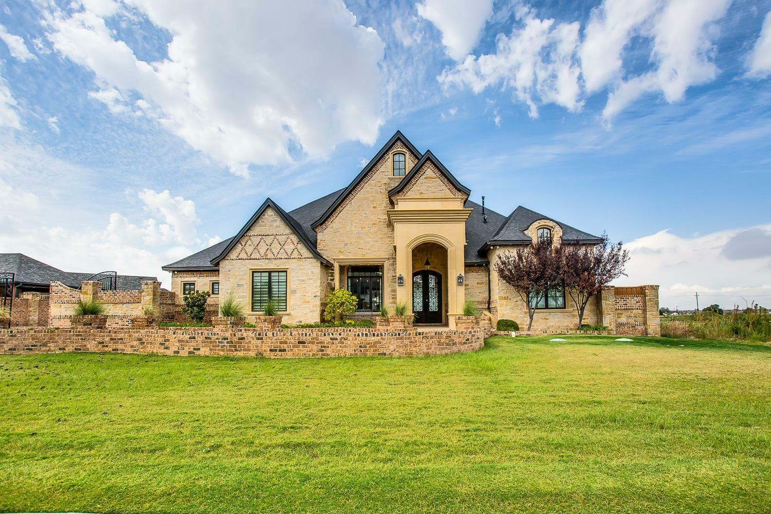 Property Photo: 10302 La Salle Avenue TX 79424