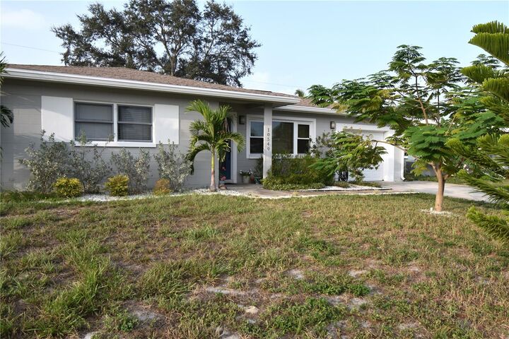 Property Photo: 10549 127th Place FL 33773