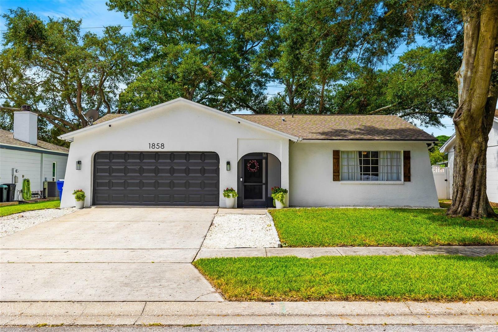 Property Photo:  1858 Citrus Hill Lane  FL 34683 