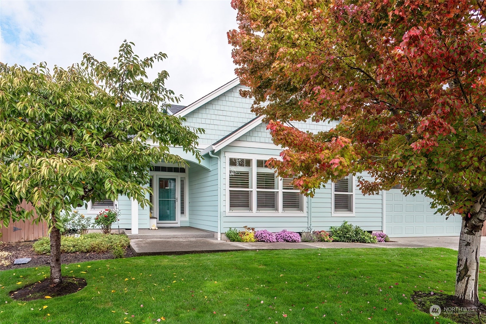 Property Photo: 1775 Clatsop Street WA 98674