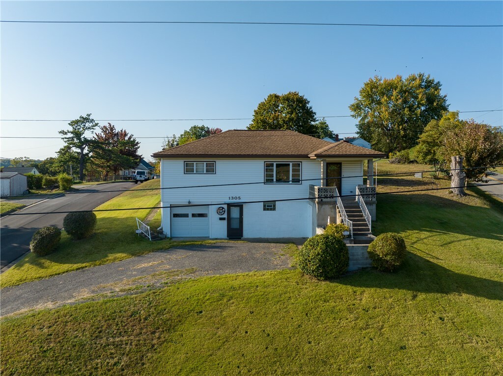 Property Photo: 1305 Frank Ave PA 15644