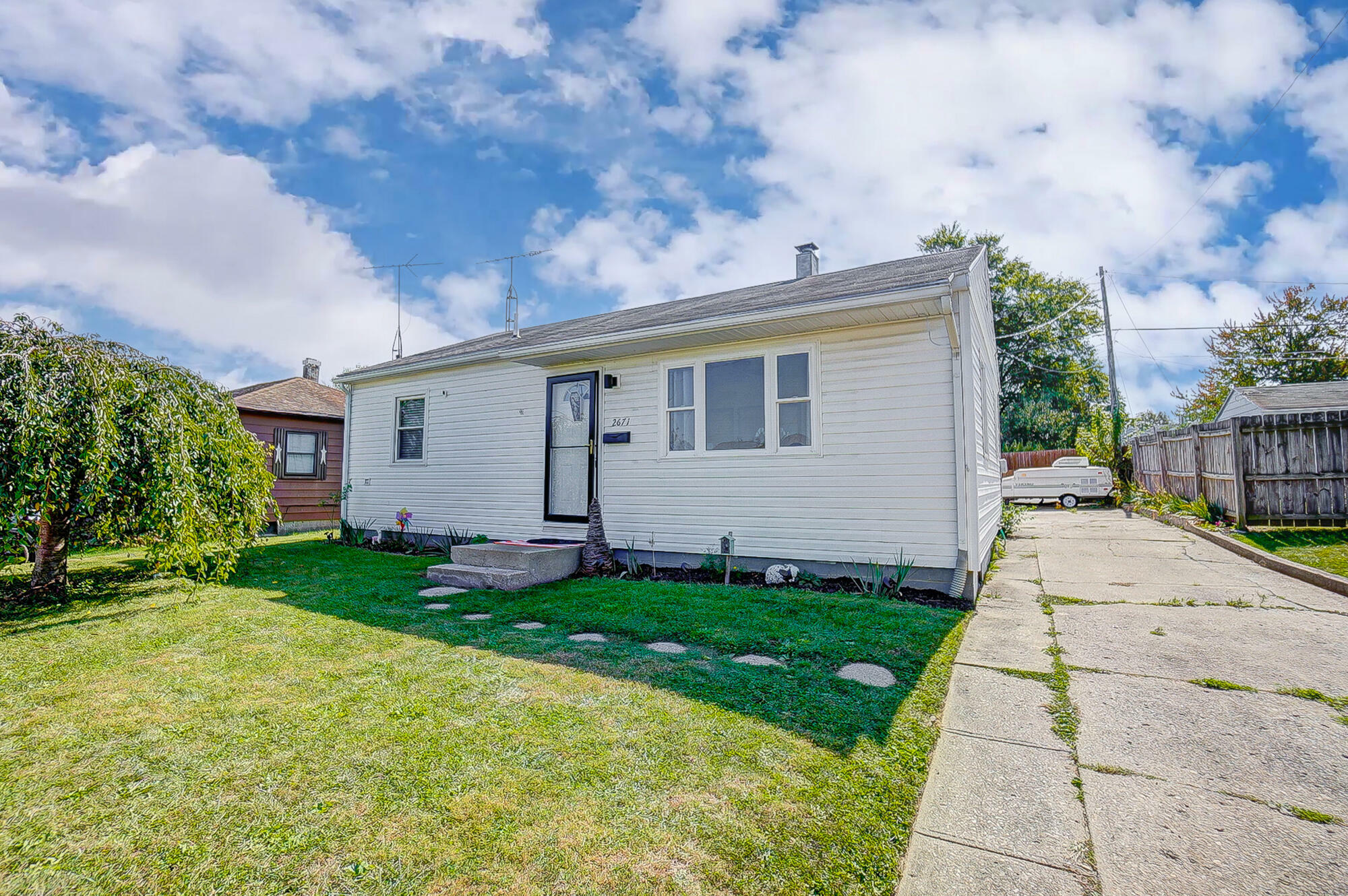 2671 Elmore Drive  Springfield OH 45505 photo