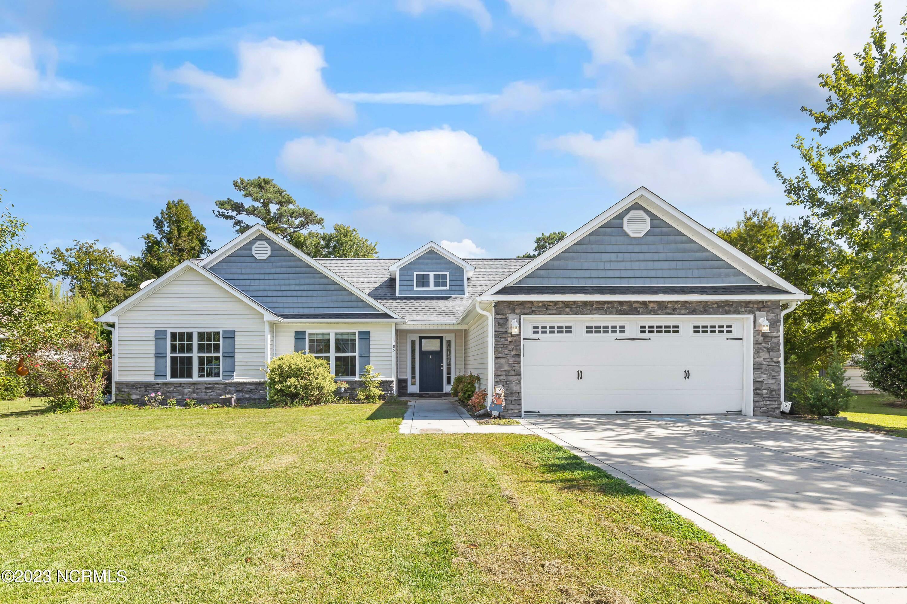 Property Photo:  105 Hawksbill Drive  NC 28460 