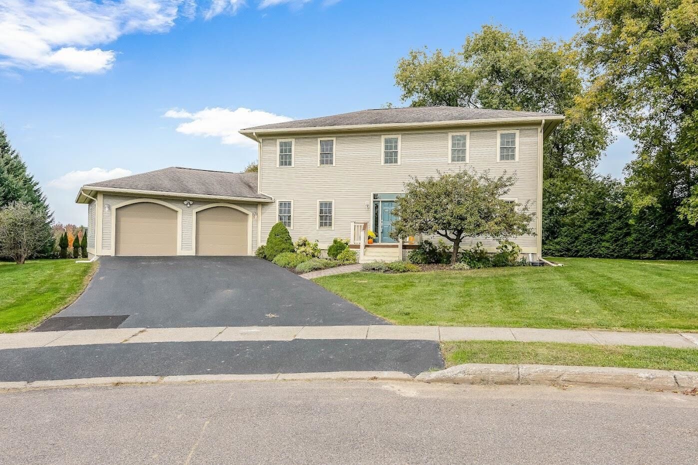 Property Photo: 46 Drury Drive VT 05452