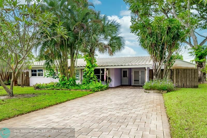 Property Photo:  1933 NW 2nd Ave  FL 33311 