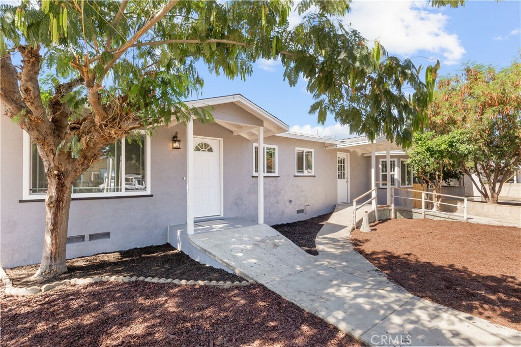 Property Photo: 298 S Jordan Avenue CA 92583