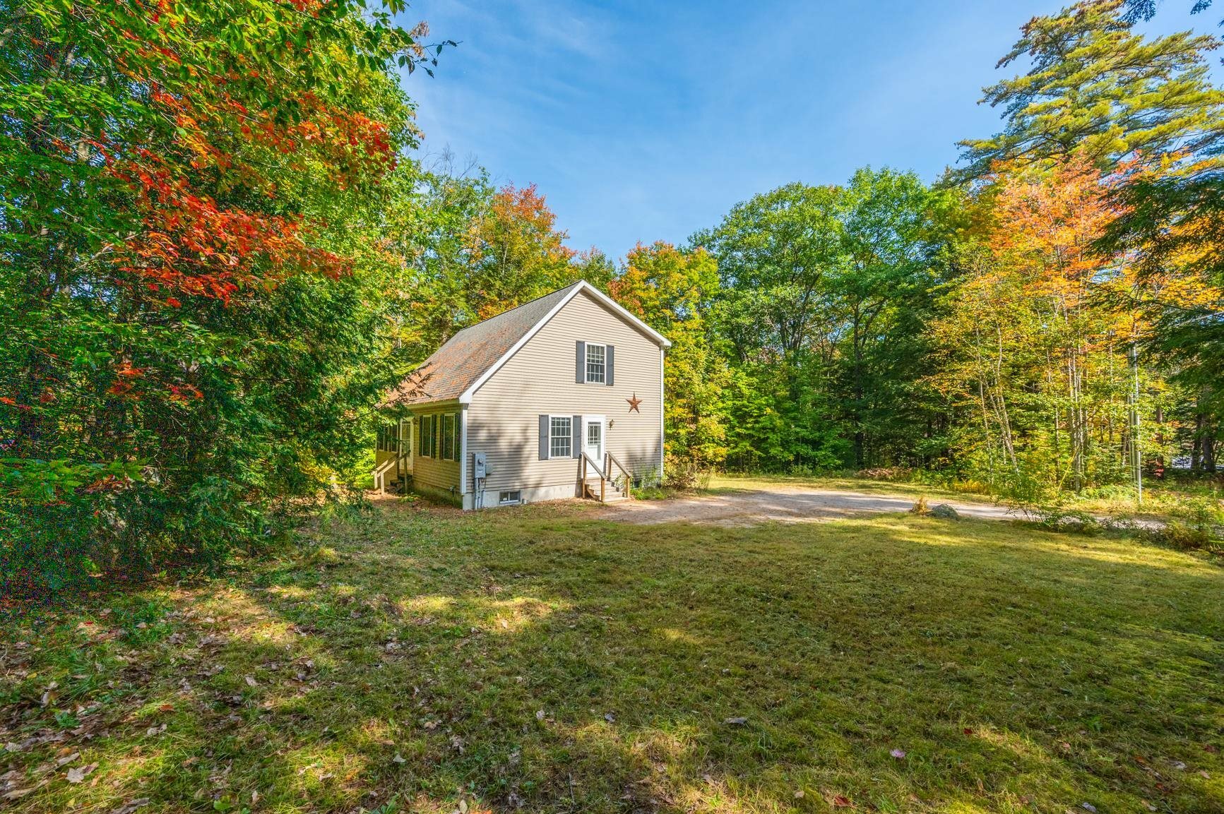 Property Photo:  5 Fern Hollow  NH 03260 