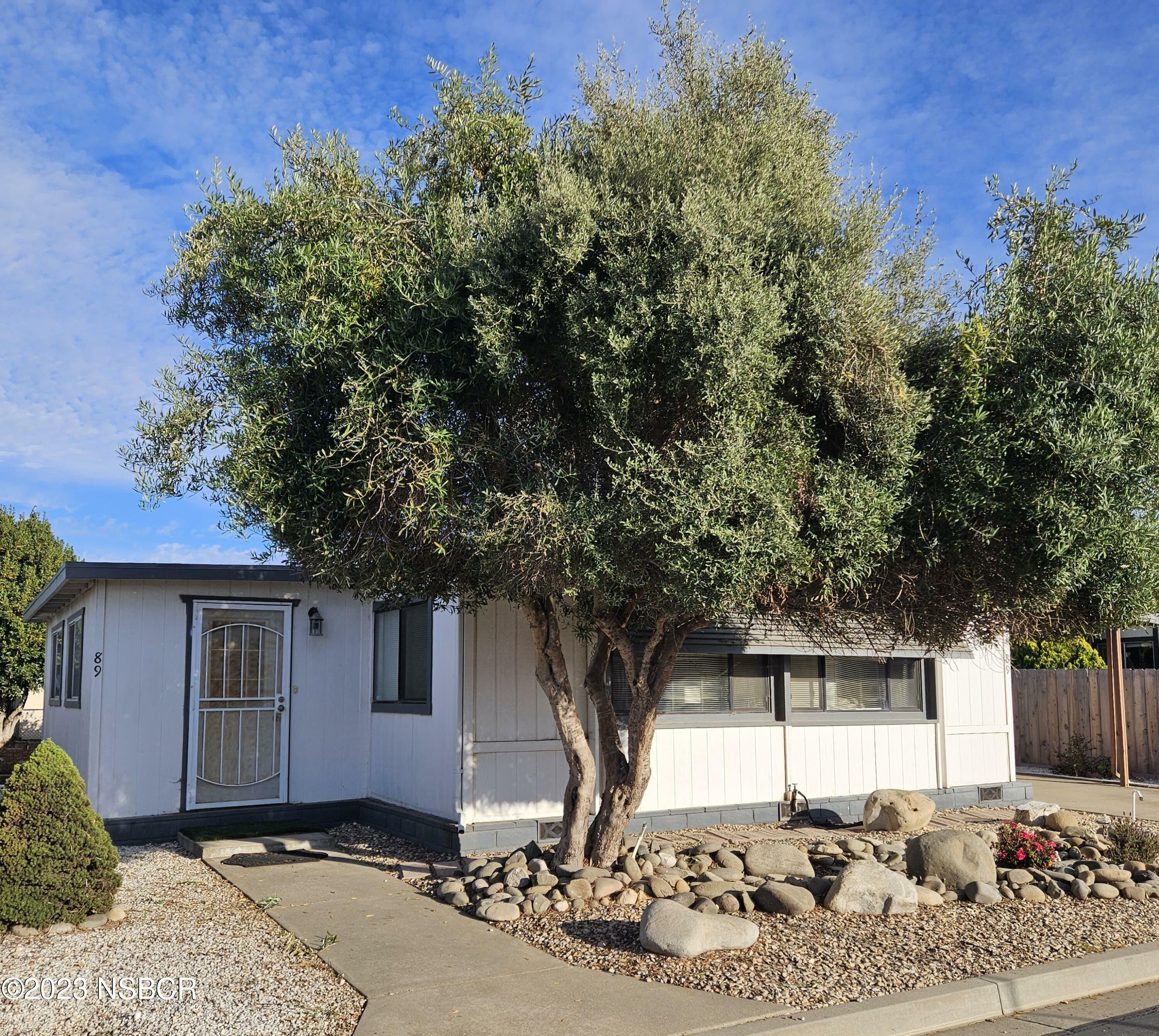 Property Photo:  519 W Taylor Street 89  CA 93458 