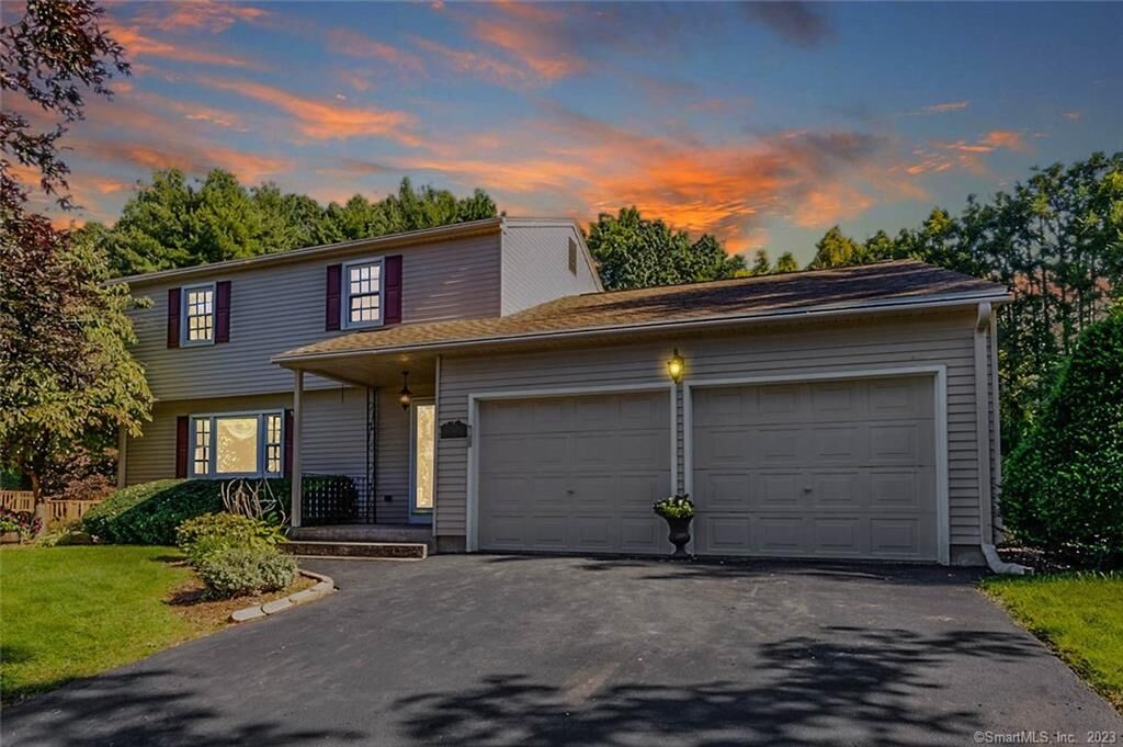 Property Photo:  75 Grissom Road  CT 06042 