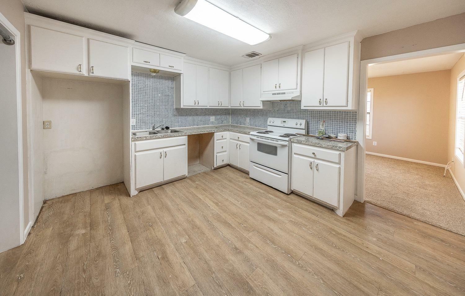 Property Photo:  6114 21st Street  TX 79407 