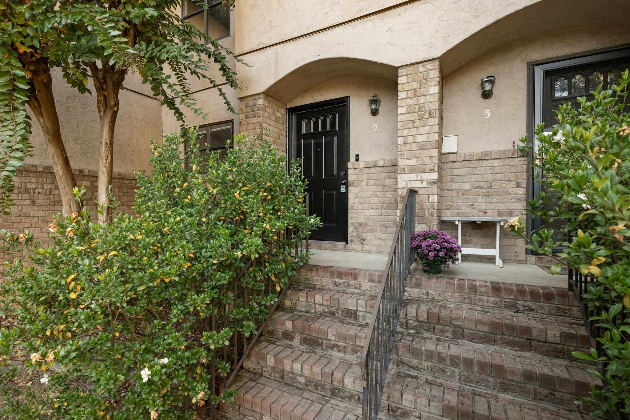 Property Photo:  200 Plaza Drive 2  NC 27517 