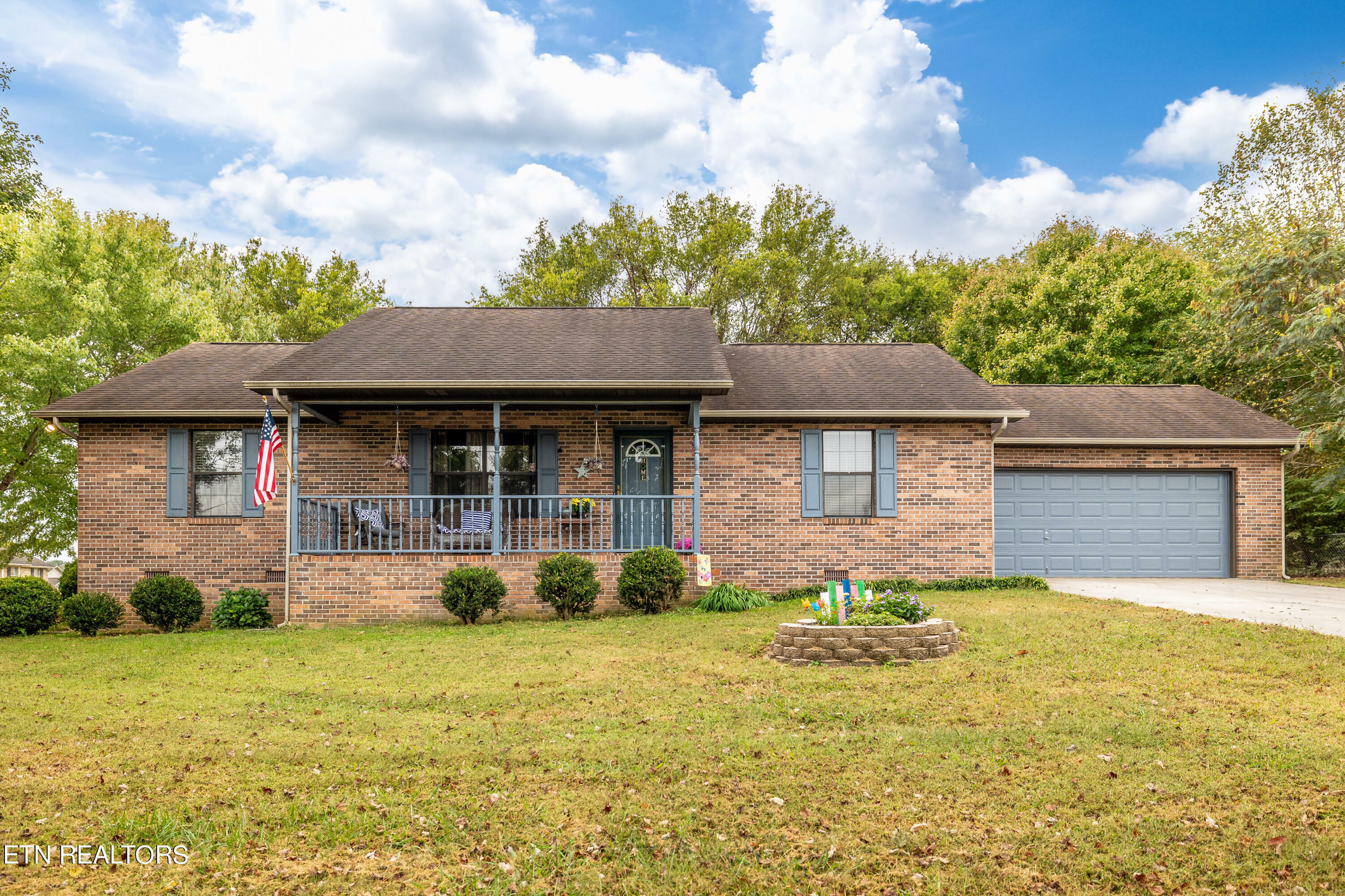 5701 Quail Run Drive  Maryville TN 37804 photo