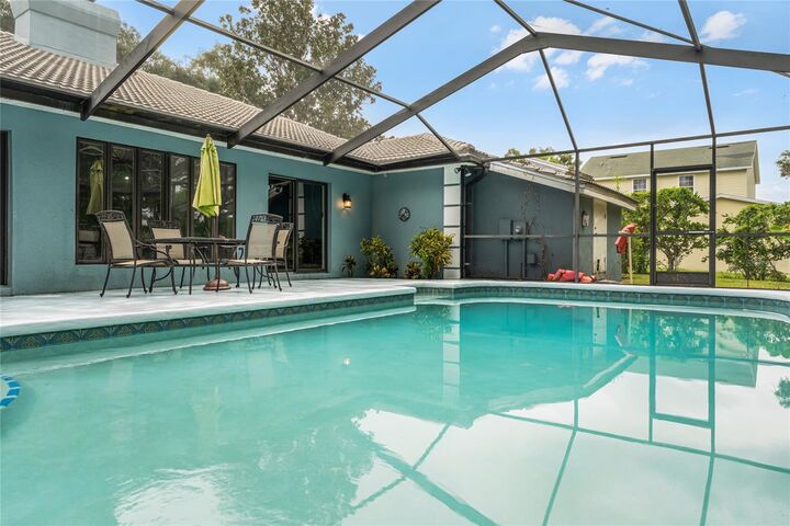 Property Photo: 10 Club Court FL 33844