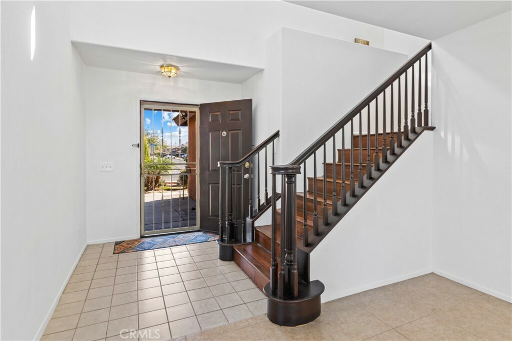 Property Photo: 1679 Stoneside Drive CA 92545