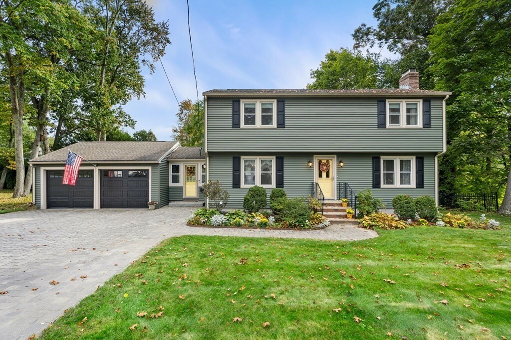 Property Photo: 23 Longmeadow Dr MA 01852