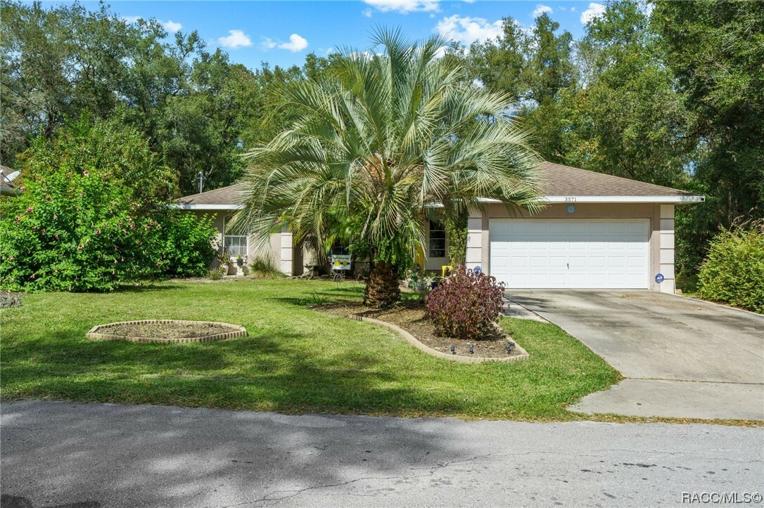 Property Photo:  3571 E Glenn Street  FL 34453 