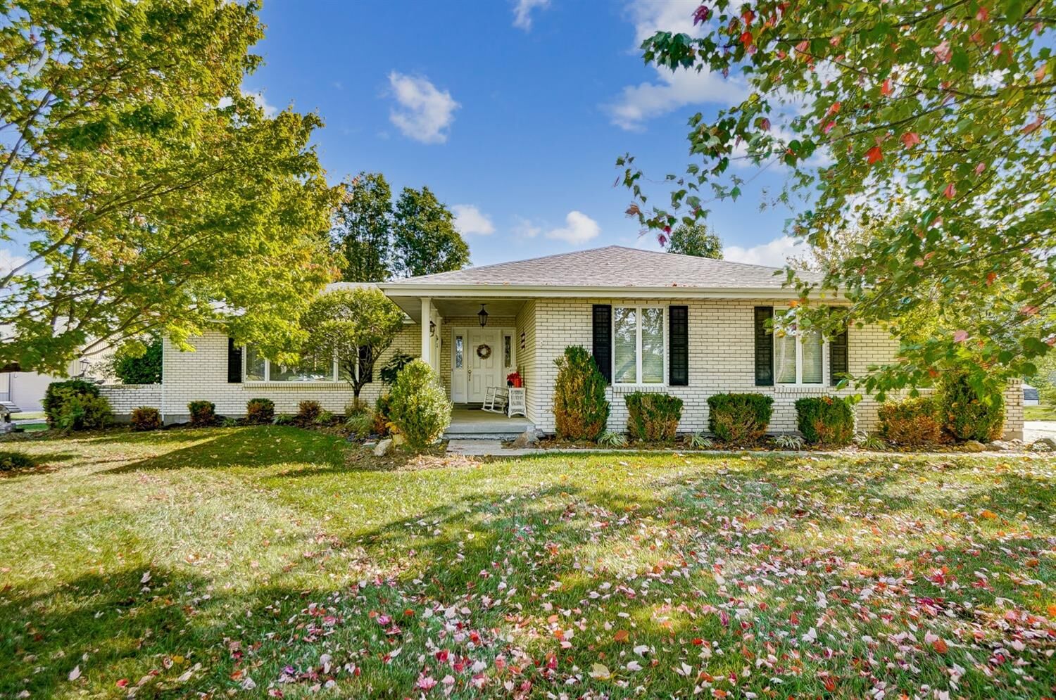 Property Photo:  1195 Carolina Trace Road  IN 47060 