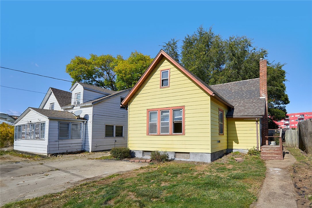 Property Photo:  124 E Livingston Avenue  IA 50315 