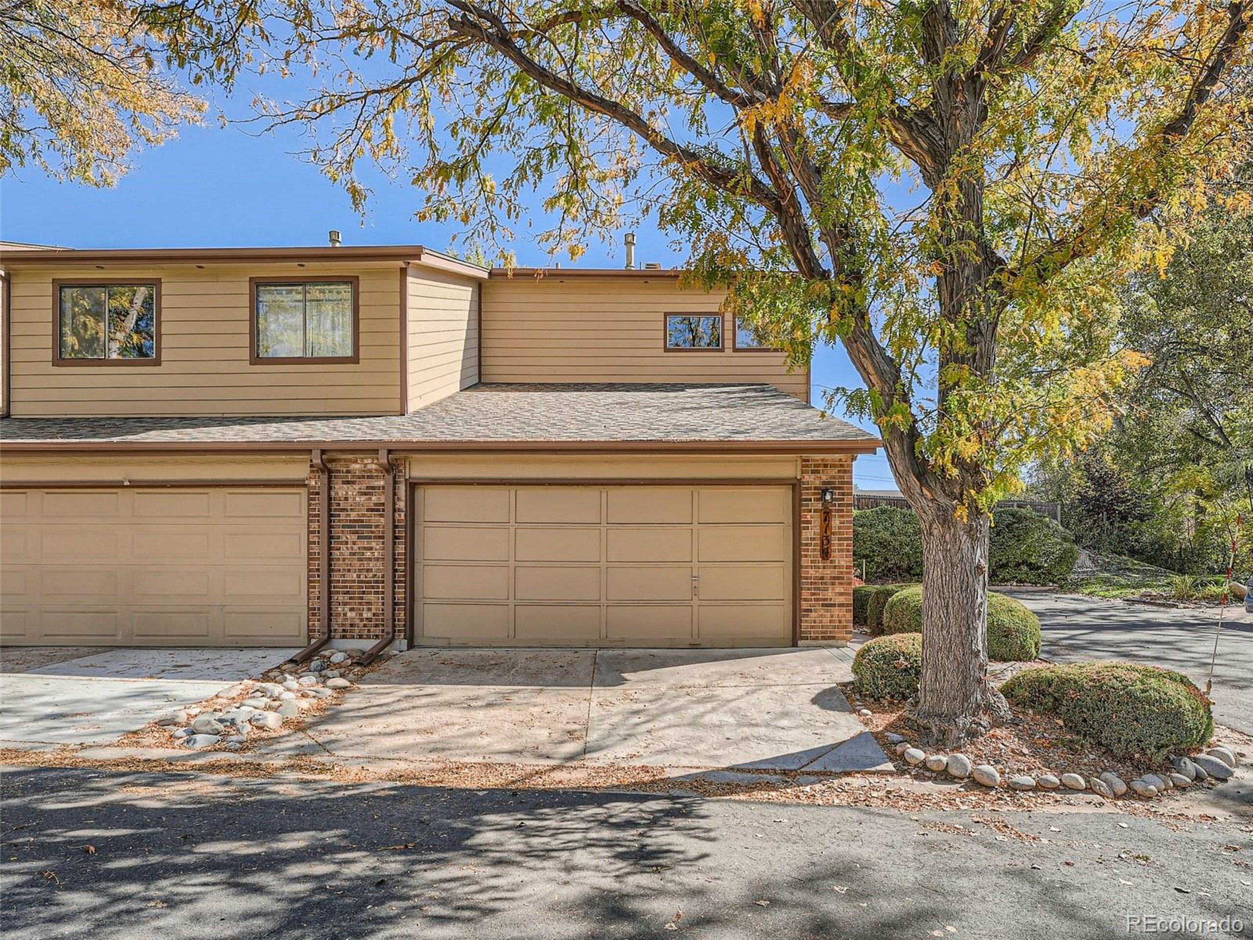 Property Photo: 7134 E Dry Creek Cir CO 80112
