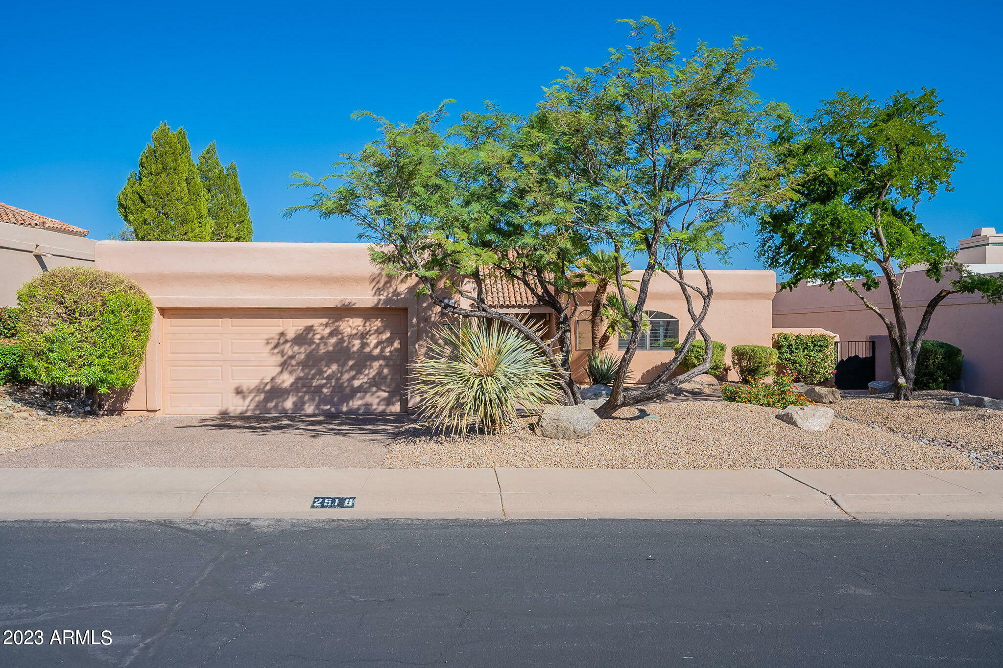 Property Photo:  2518 E Carol Avenue  AZ 85028 